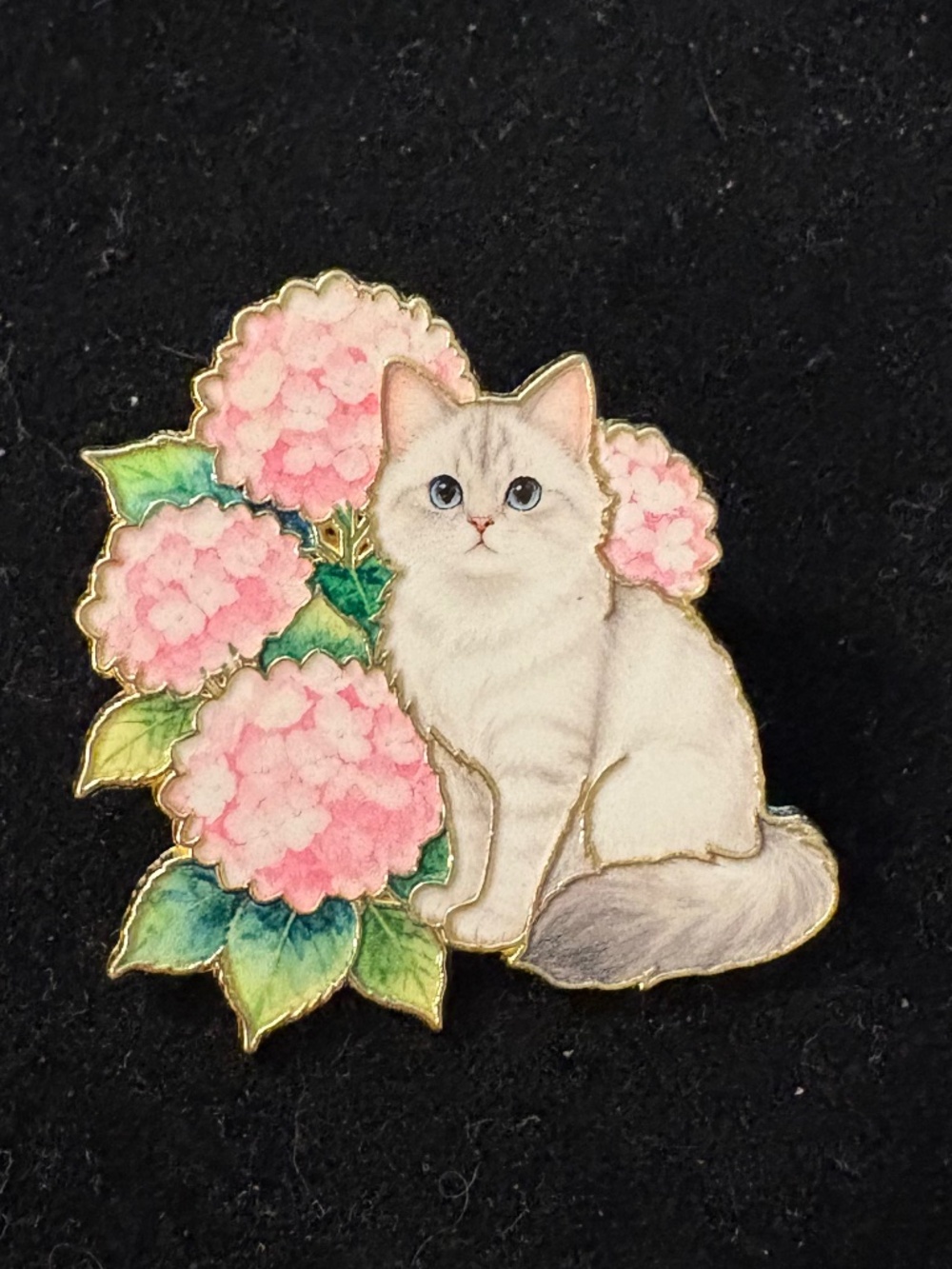 Shaded Silver Cat & Pink Hydrangea Floral Brooch Pin
